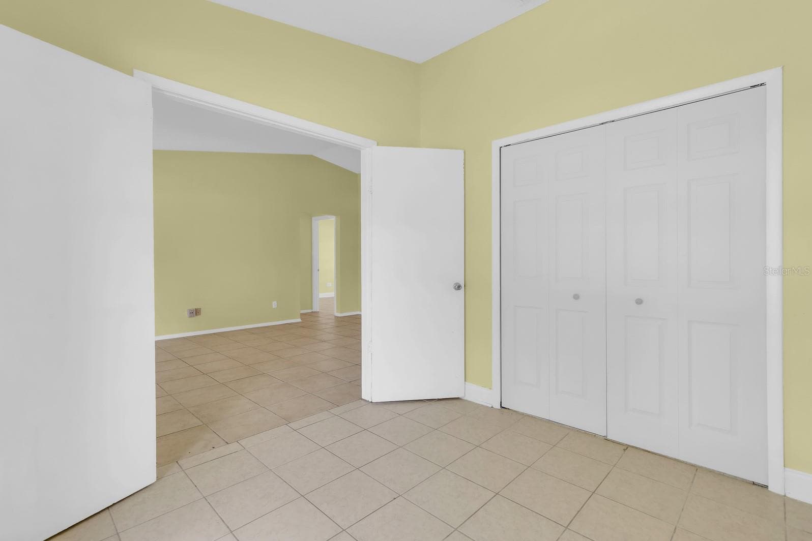 Villa at 3143 STONECASTLE RD, ORLANDO, photo 6 of 15