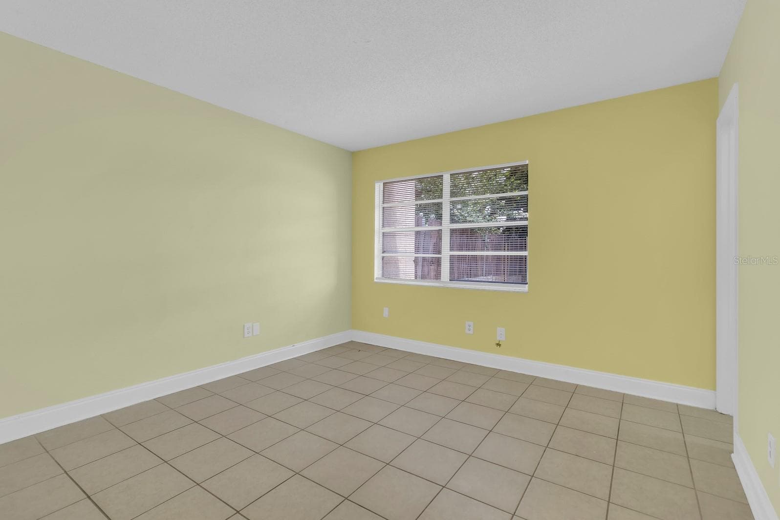 Villa at 3143 STONECASTLE RD, ORLANDO, photo 12 of 15