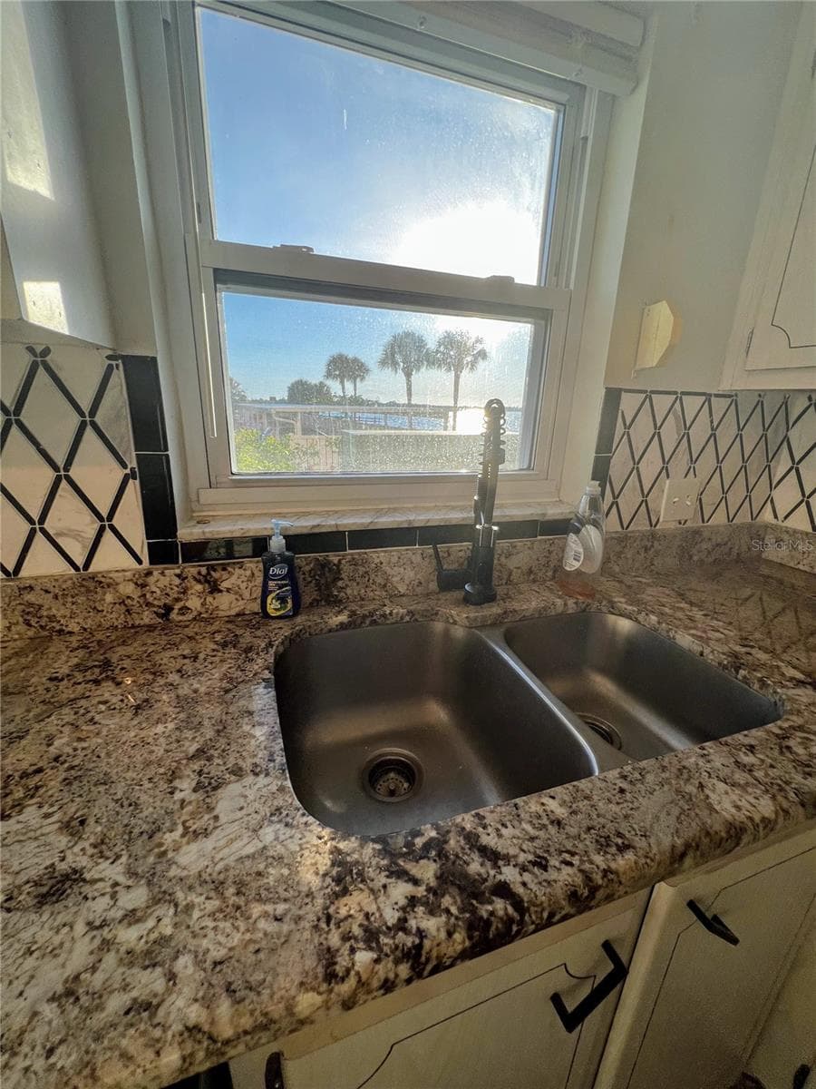 Condominium at 9 HAIG PL #101, DUNEDIN, photo 8 of 18