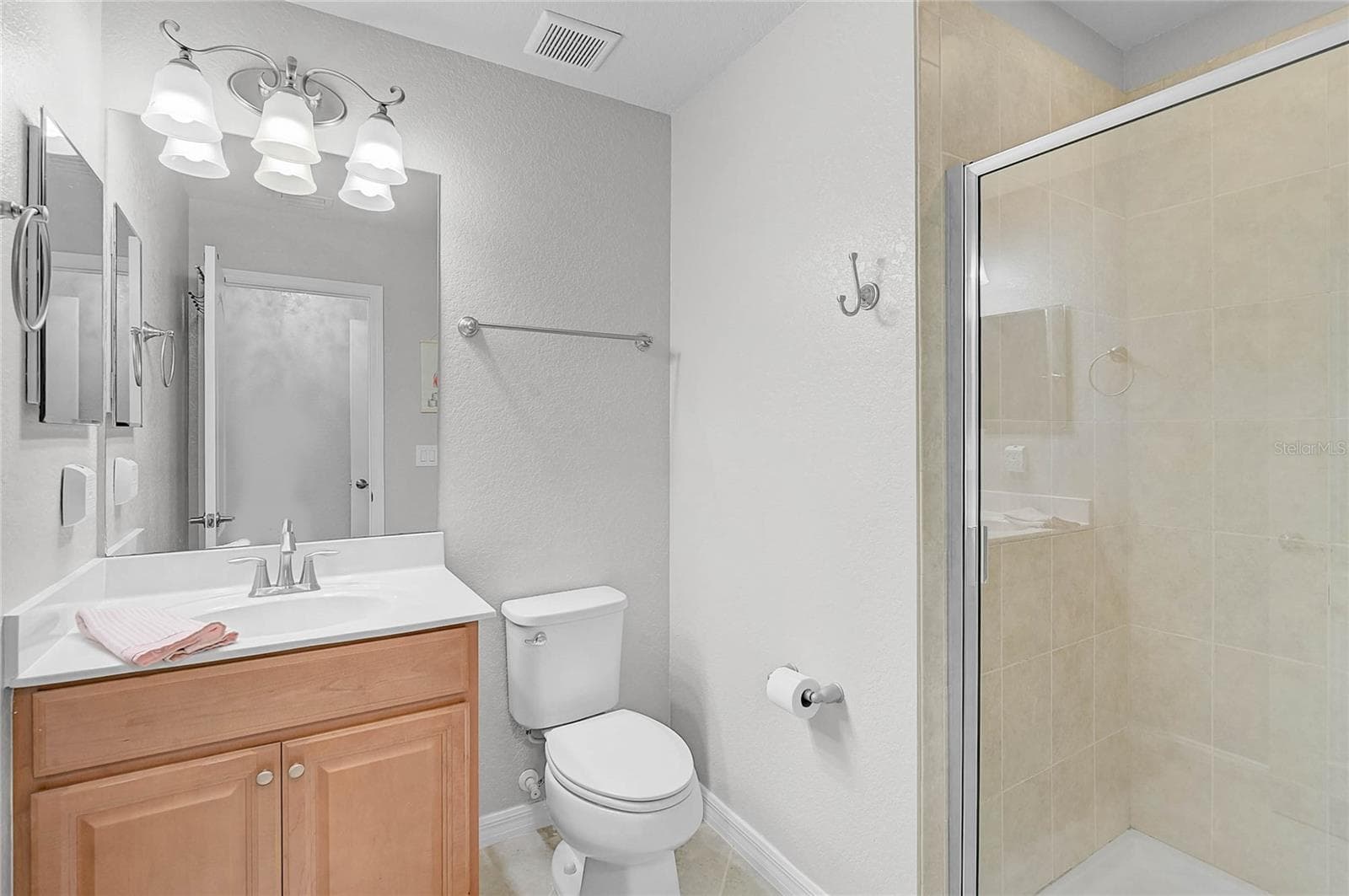 Single Family Residence at 20275 GRANLAGO DR, VENICE, photo 37 of 63