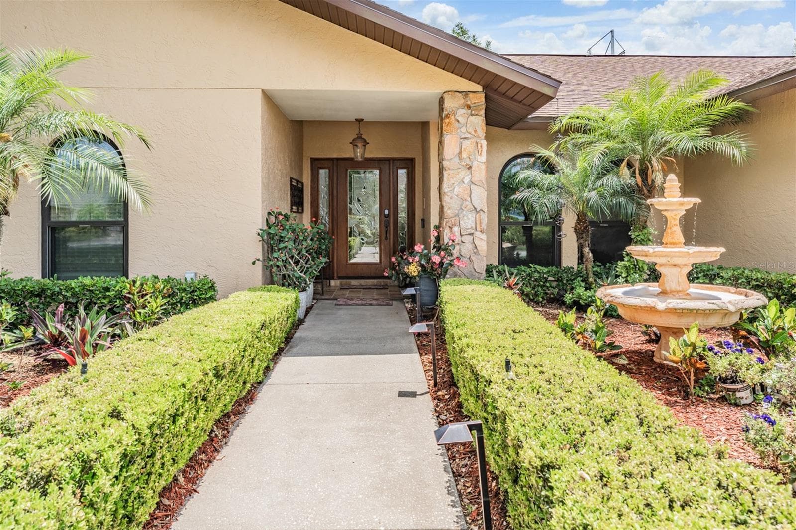 Single Family Residence at 13203 SPINDLEWYCK CV, RIVERVIEW, photo 6 of 55
