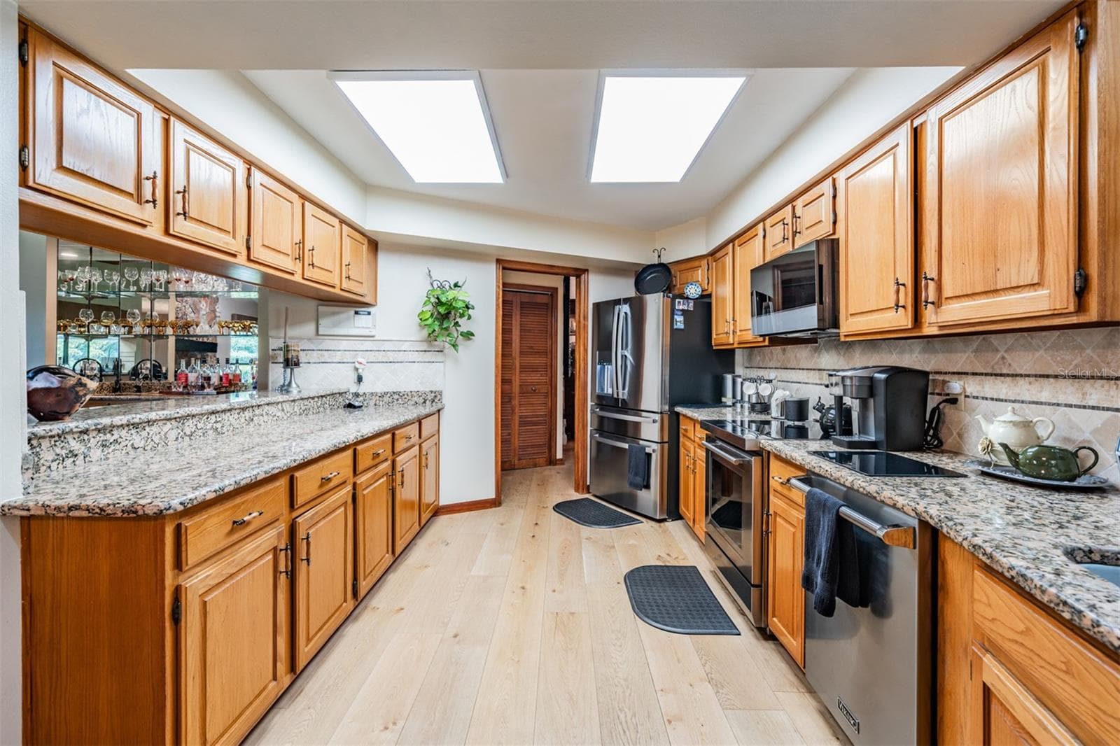 Single Family Residence at 13203 SPINDLEWYCK CV, RIVERVIEW, photo 13 of 55