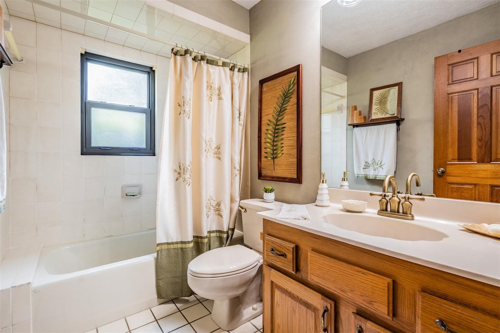 Single Family Residence at 13203 SPINDLEWYCK CV, RIVERVIEW, photo 30 of 55