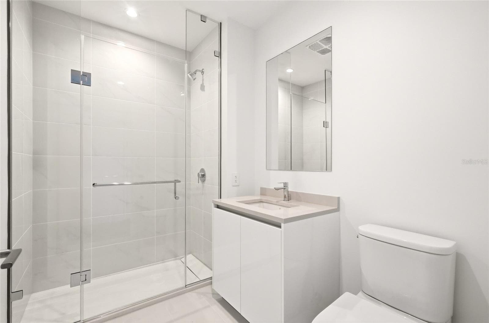Condominium at 400 CENTRAL AVE #407, ST PETERSBURG, photo 16 of 59