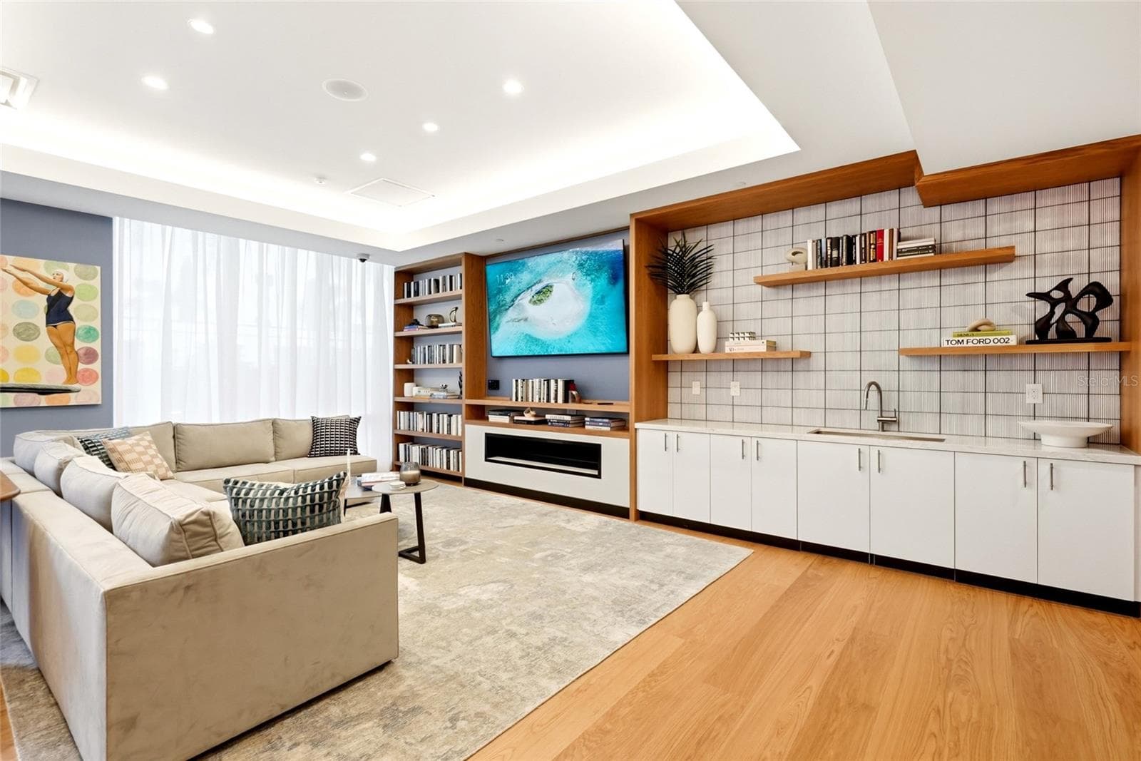 Condominium at 400 CENTRAL AVE #407, ST PETERSBURG, photo 36 of 59
