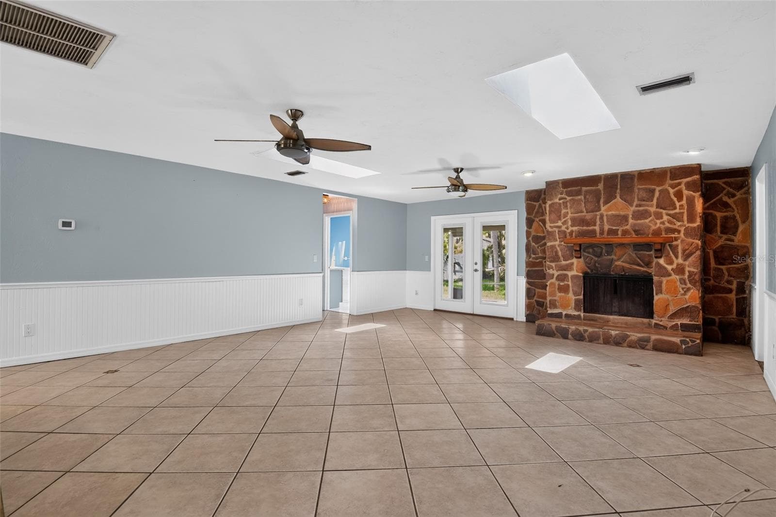 Single Family Residence at 408 PALM AVE, ORMOND BEACH, photo 5 of 45