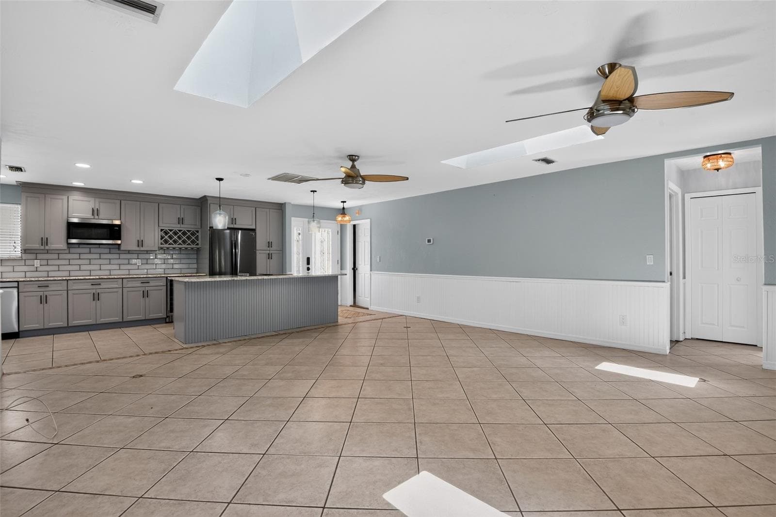 Single Family Residence at 408 PALM AVE, ORMOND BEACH, photo 7 of 45
