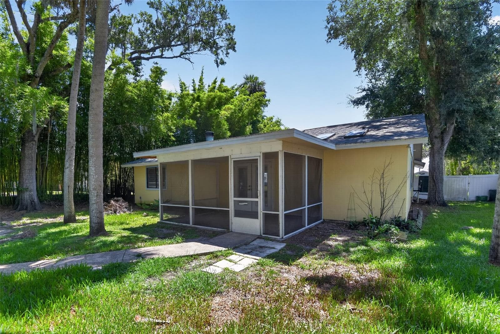Single Family Residence at 408 PALM AVE, ORMOND BEACH, photo 37 of 45
