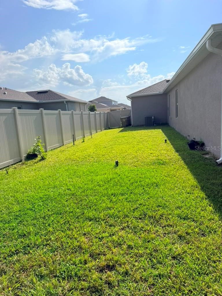 Backyard - 1383 LEVY BEND DR, KISSIMMEE