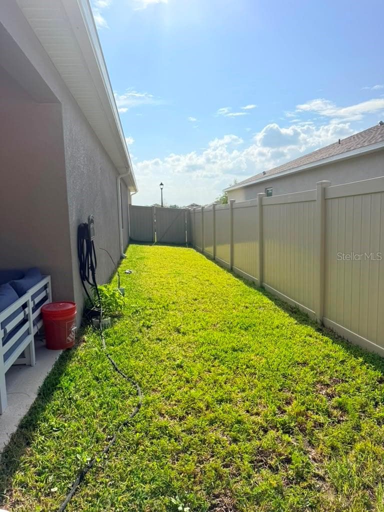 Backyard - 1383 LEVY BEND DR, KISSIMMEE