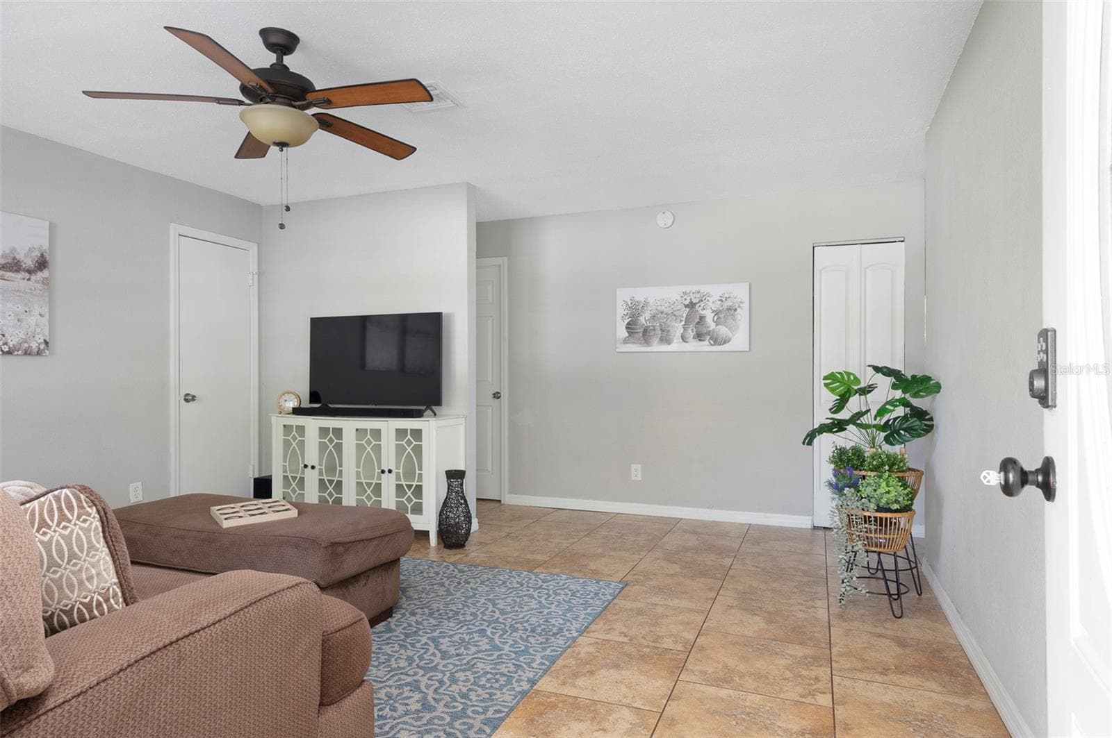 Single Family Residence at 1744 26TH AVE N, ST PETERSBURG, photo 3 of 27