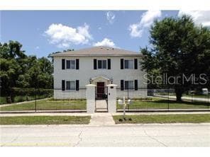 1003 W SUMNER ST