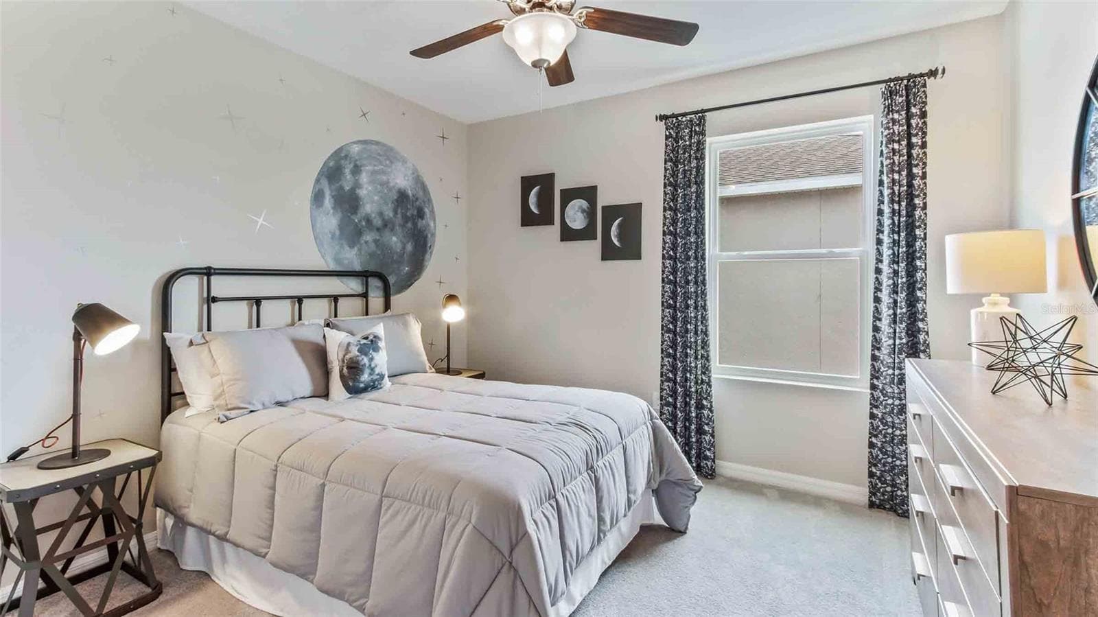 Single Family Residence at 32340 WEATHERED OAK DR, WESLEY CHAPEL, photo 13 of 17