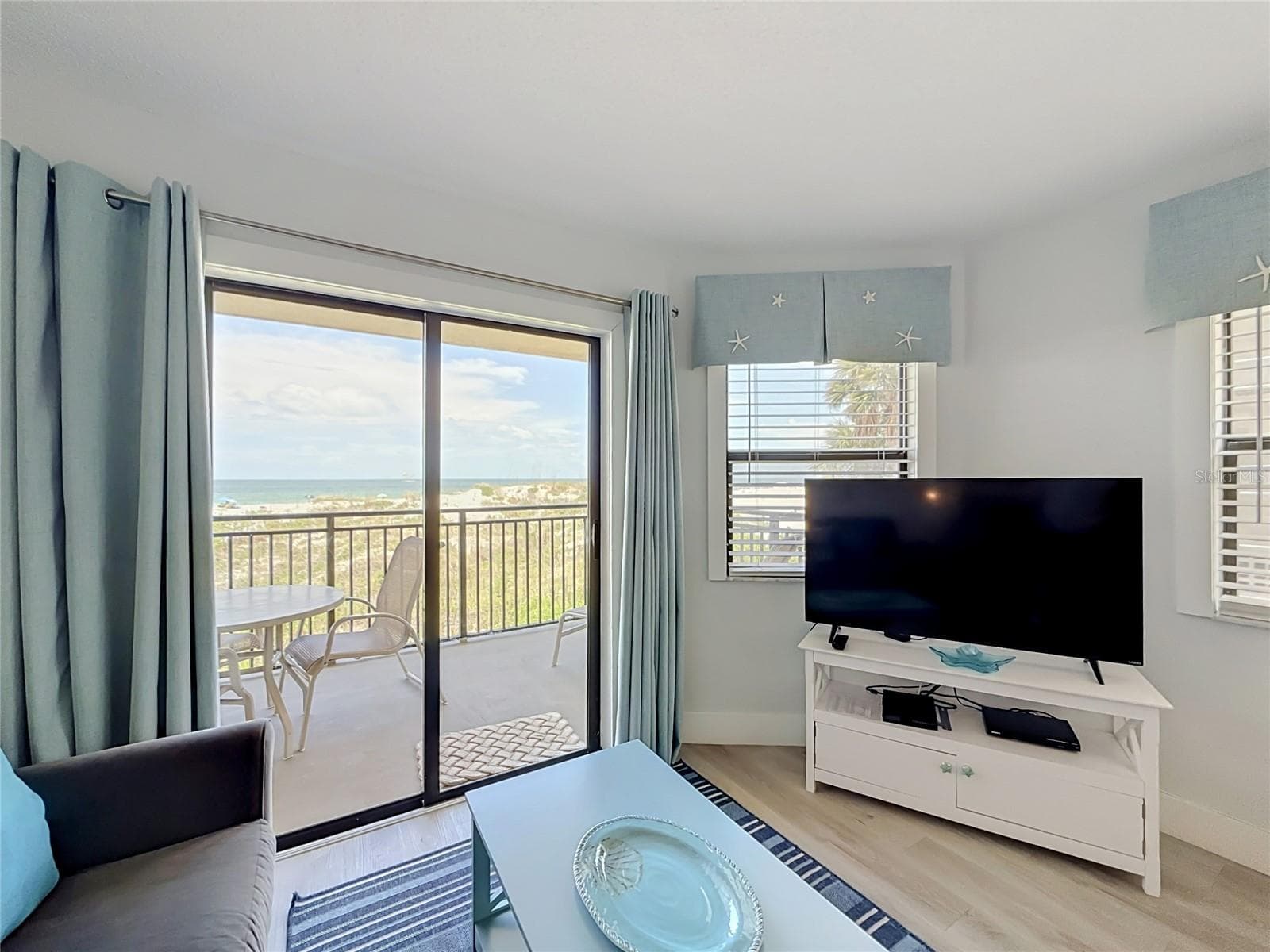 Condo - Hotel at 4000 GULF BLVD #203, ST PETE BEACH, photo 24 of 60