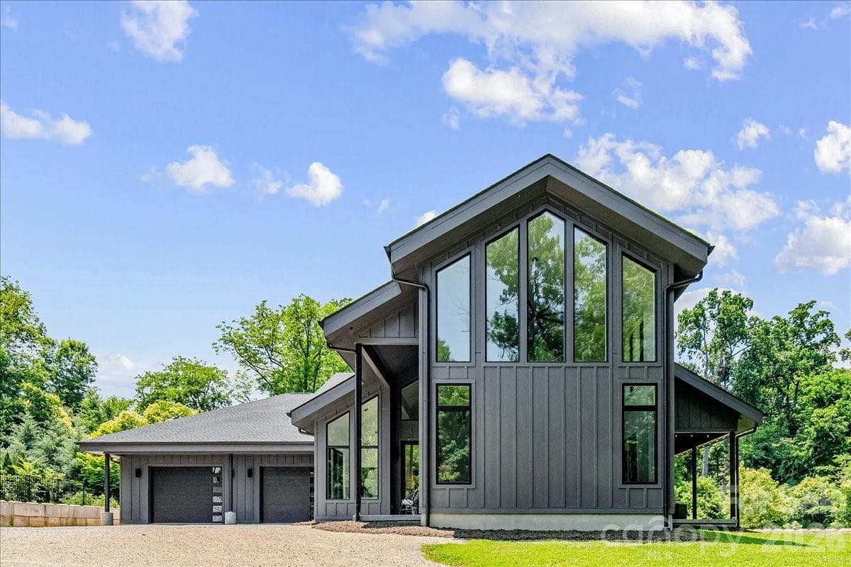 Single Family Residence at Charlotte, photo 3 of 48