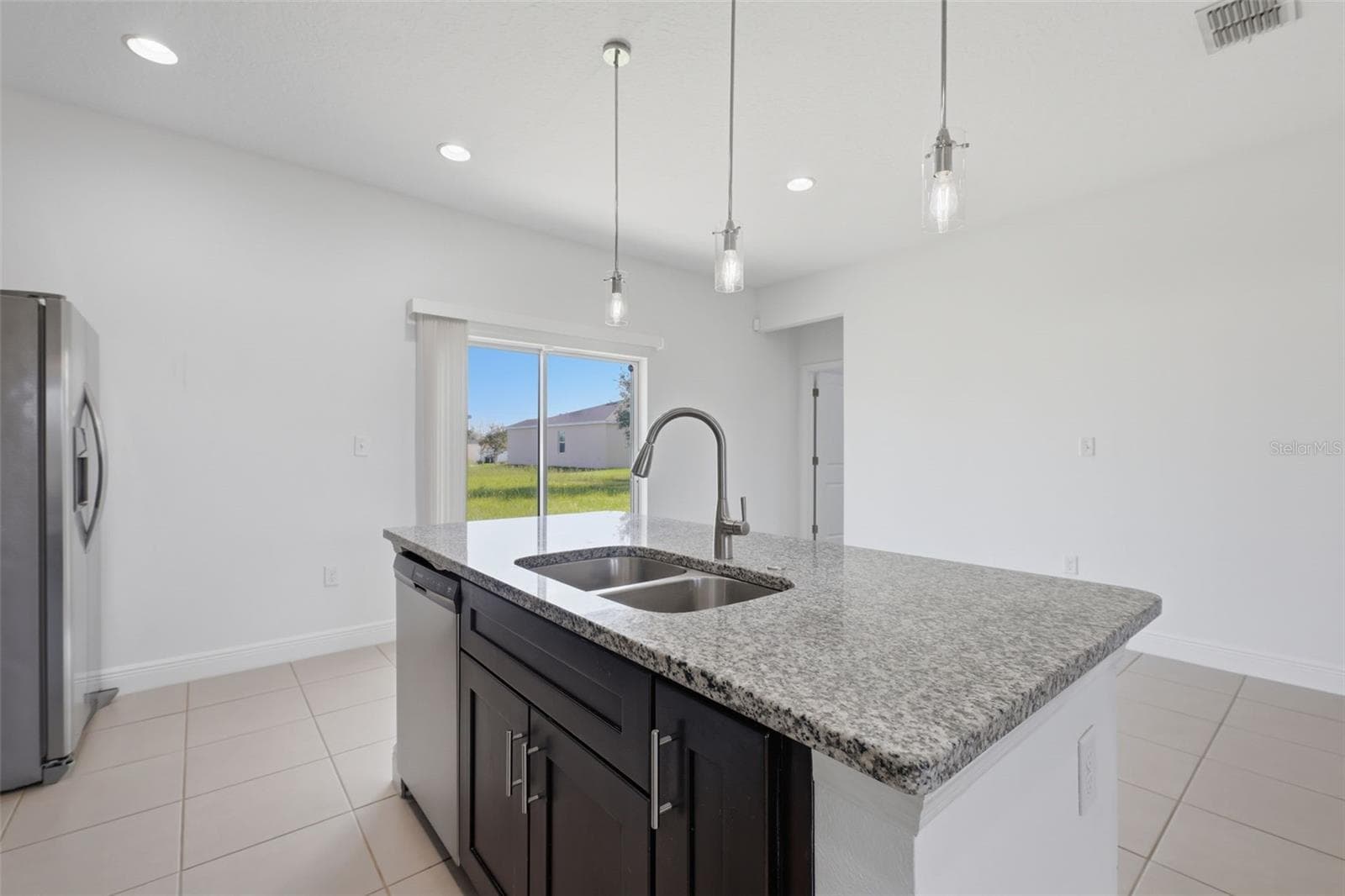 Single Family Residence at 304 BEGONIA CT, POINCIANA, photo 14 of 32