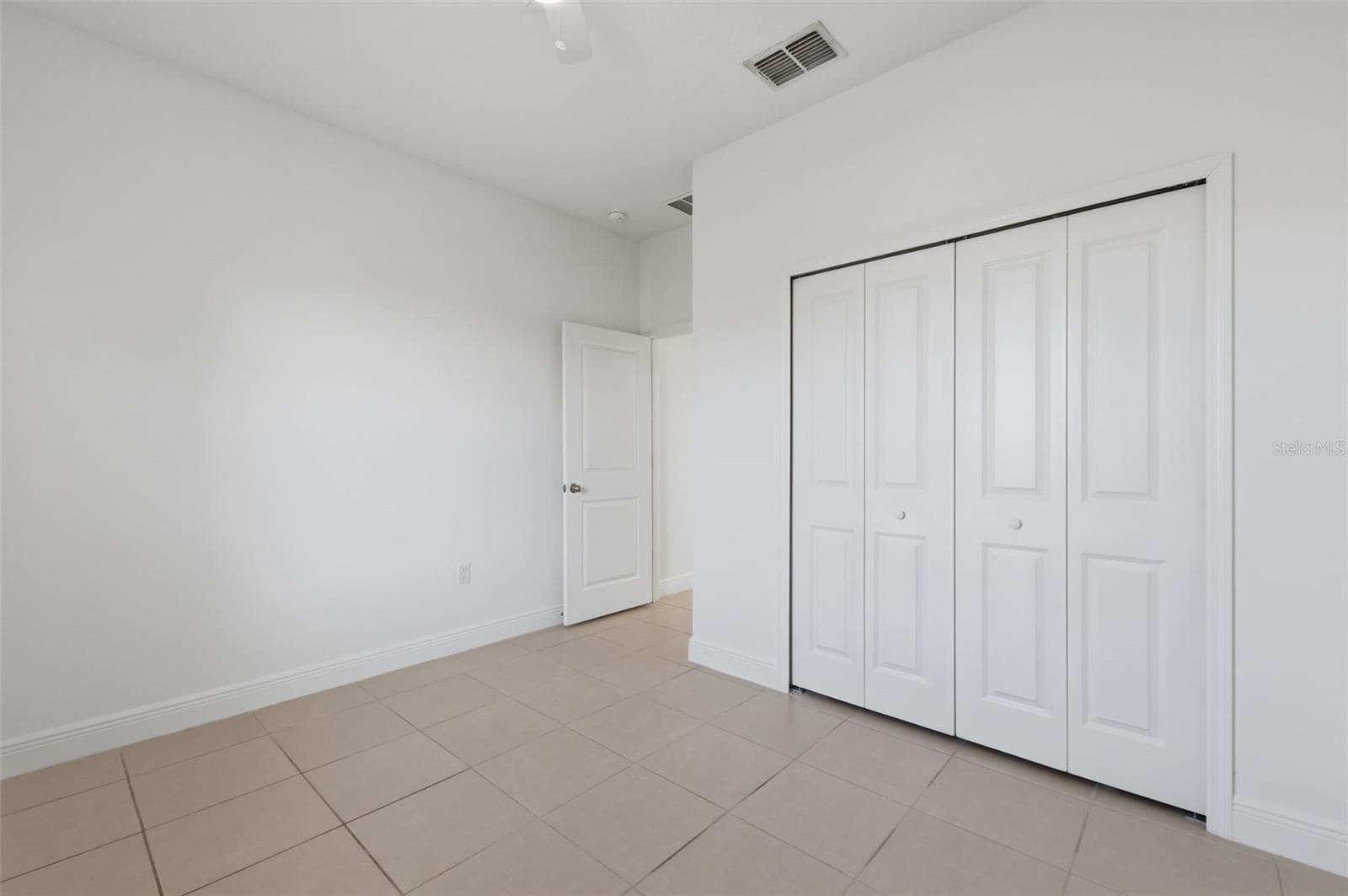 Single Family Residence at 304 BEGONIA CT, POINCIANA, photo 16 of 32