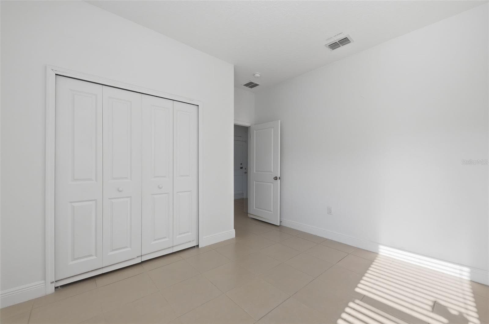 Single Family Residence at 304 BEGONIA CT, POINCIANA, photo 21 of 32