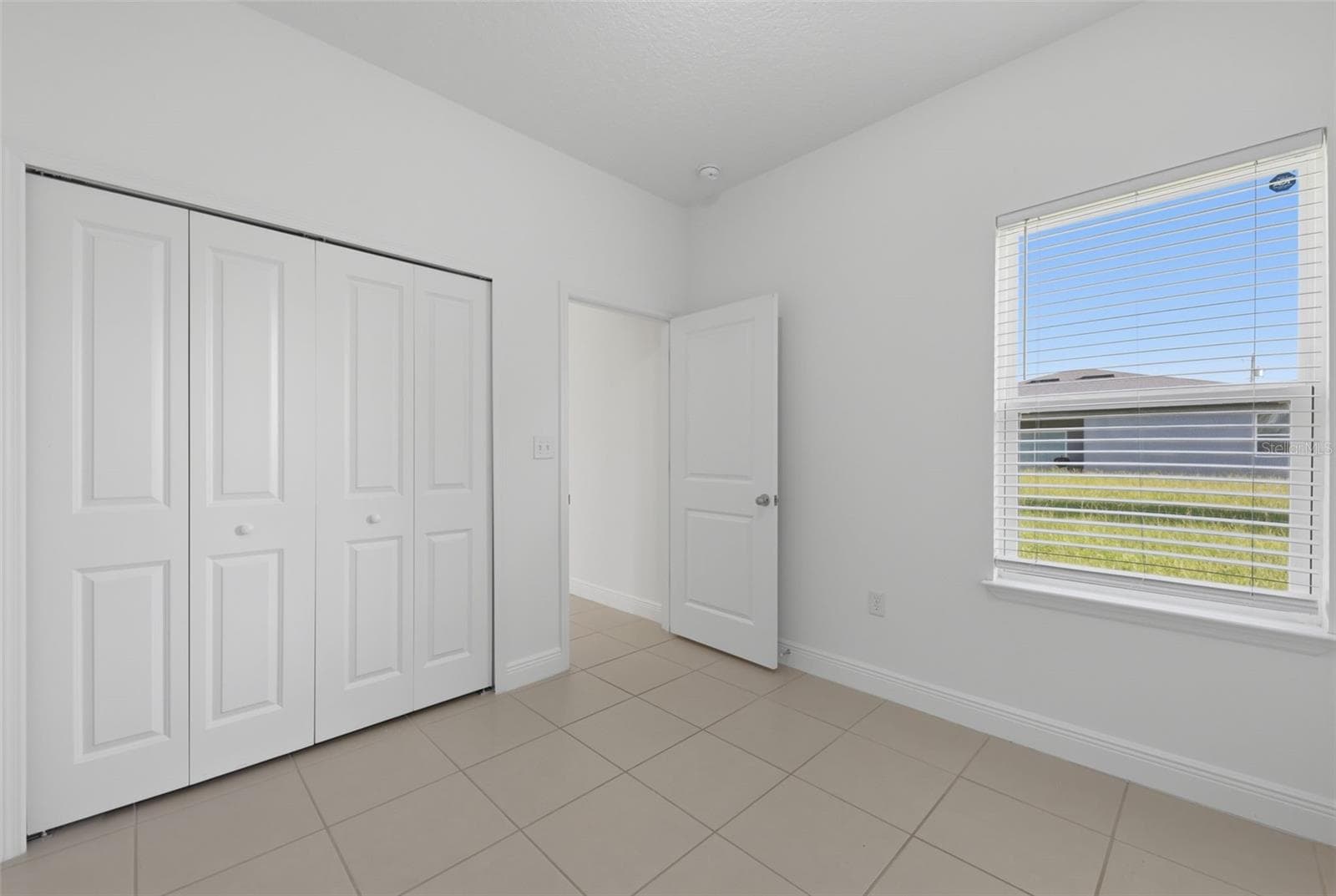 Single Family Residence at 304 BEGONIA CT, POINCIANA, photo 24 of 32