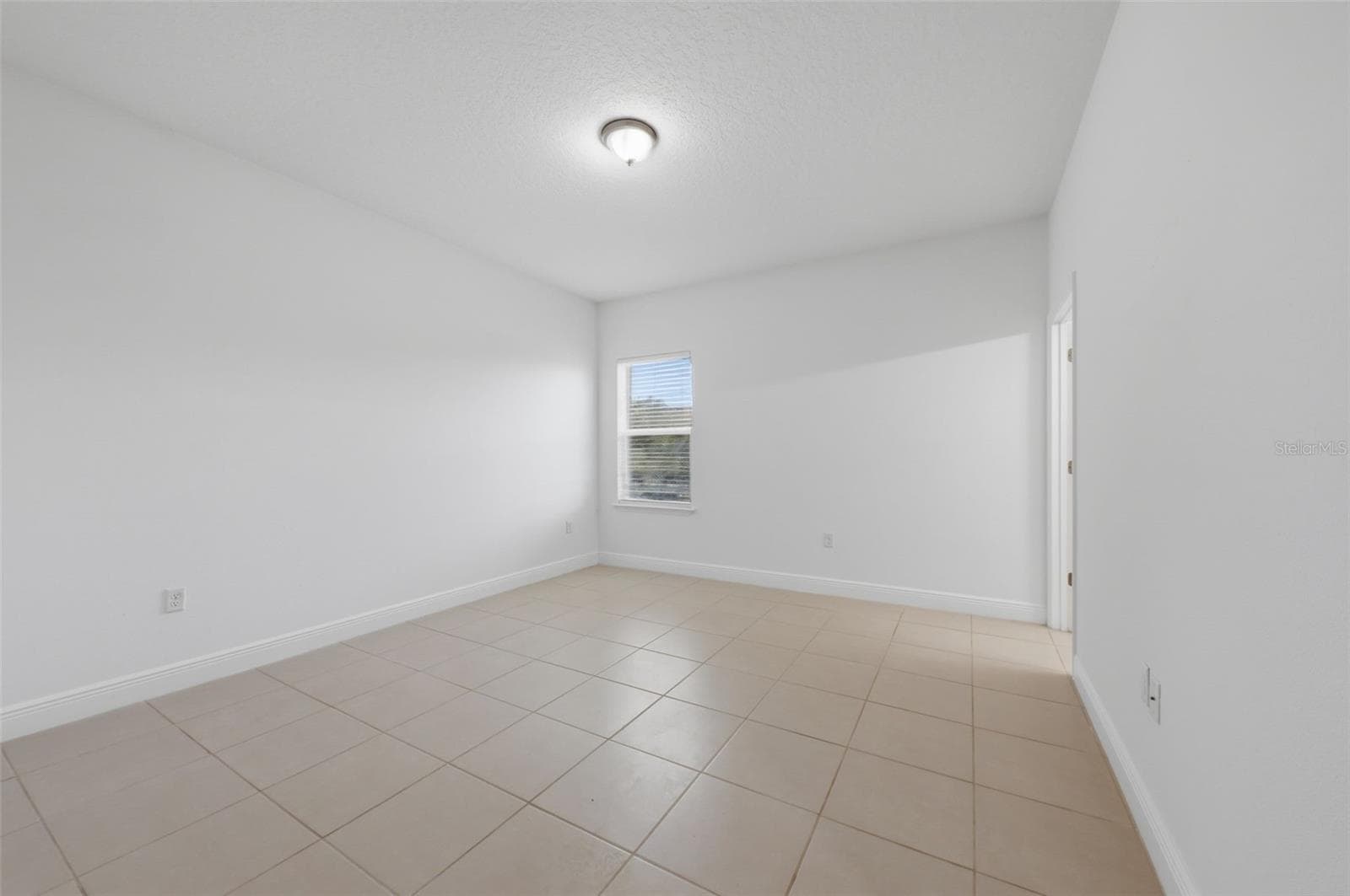Single Family Residence at 304 BEGONIA CT, POINCIANA, photo 25 of 32