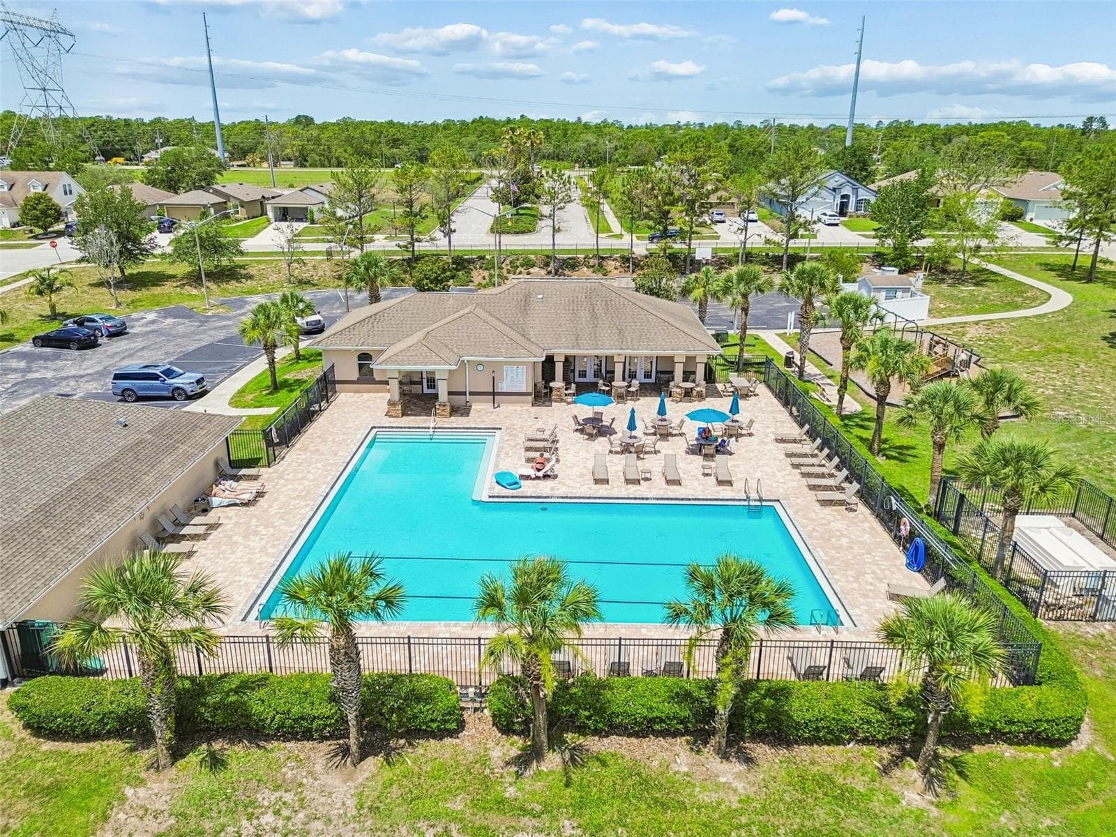 Community swimming pool - 14334 HOLLY HAMMOCK LN, BROOKSVILLE