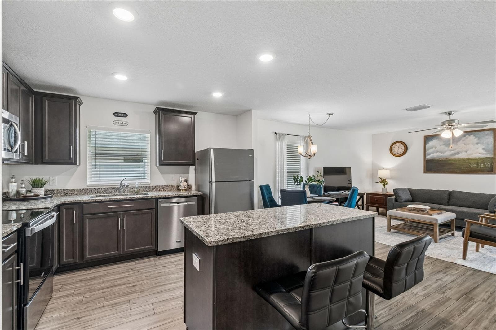 Gorgeous kitchen! - 14334 HOLLY HAMMOCK LN, BROOKSVILLE