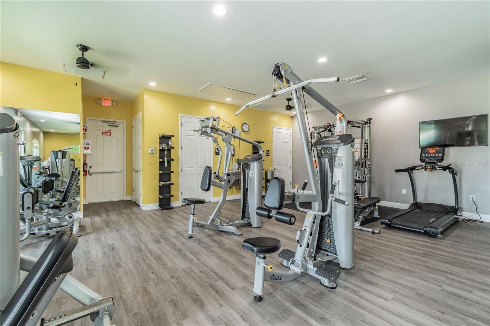 Community fitness center - 14334 HOLLY HAMMOCK LN, BROOKSVILLE