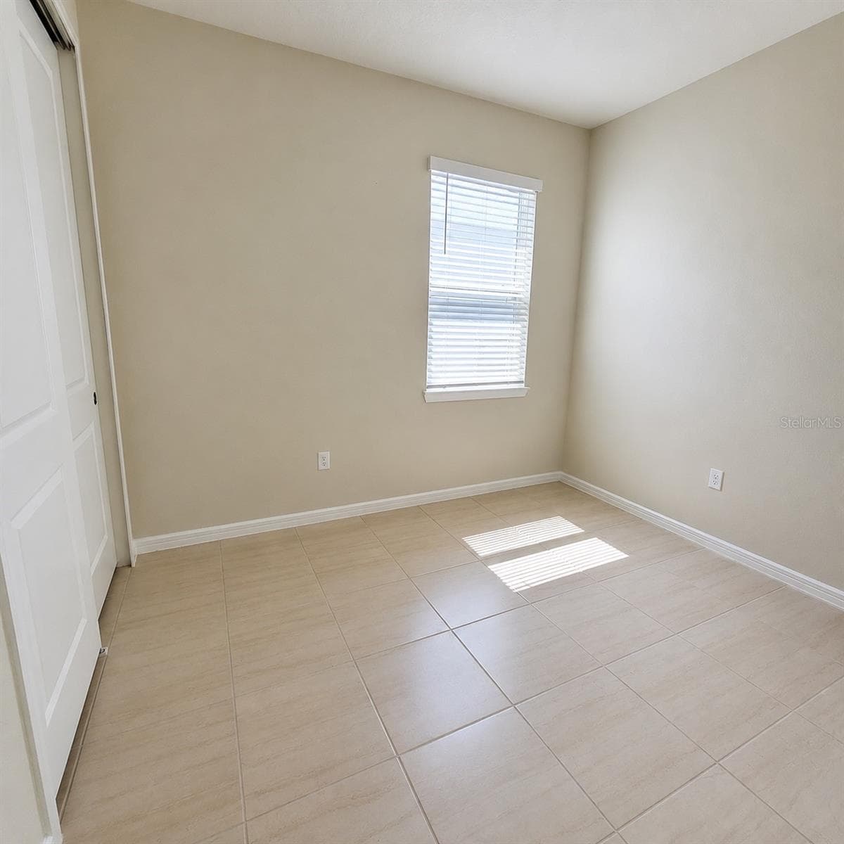 Single Family Residence at 17391 SAW PALMETTO AVE, CLERMONT, photo 8 of 24