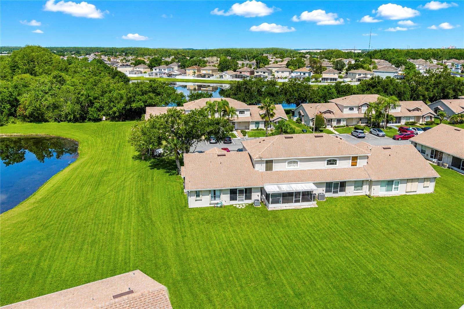 Townhouse at 14431 ISLAND COVE DR, ORLANDO, photo 6 of 19