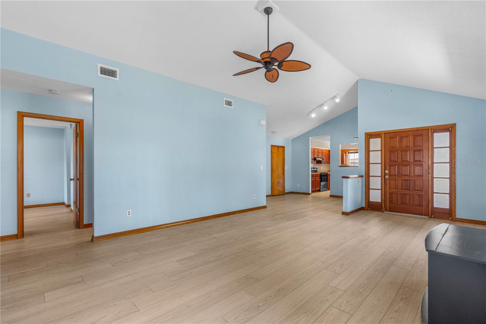 Entry & Living/Dining Areas - 104 SHOAL CREEK CIR, DAYTONA BEACH