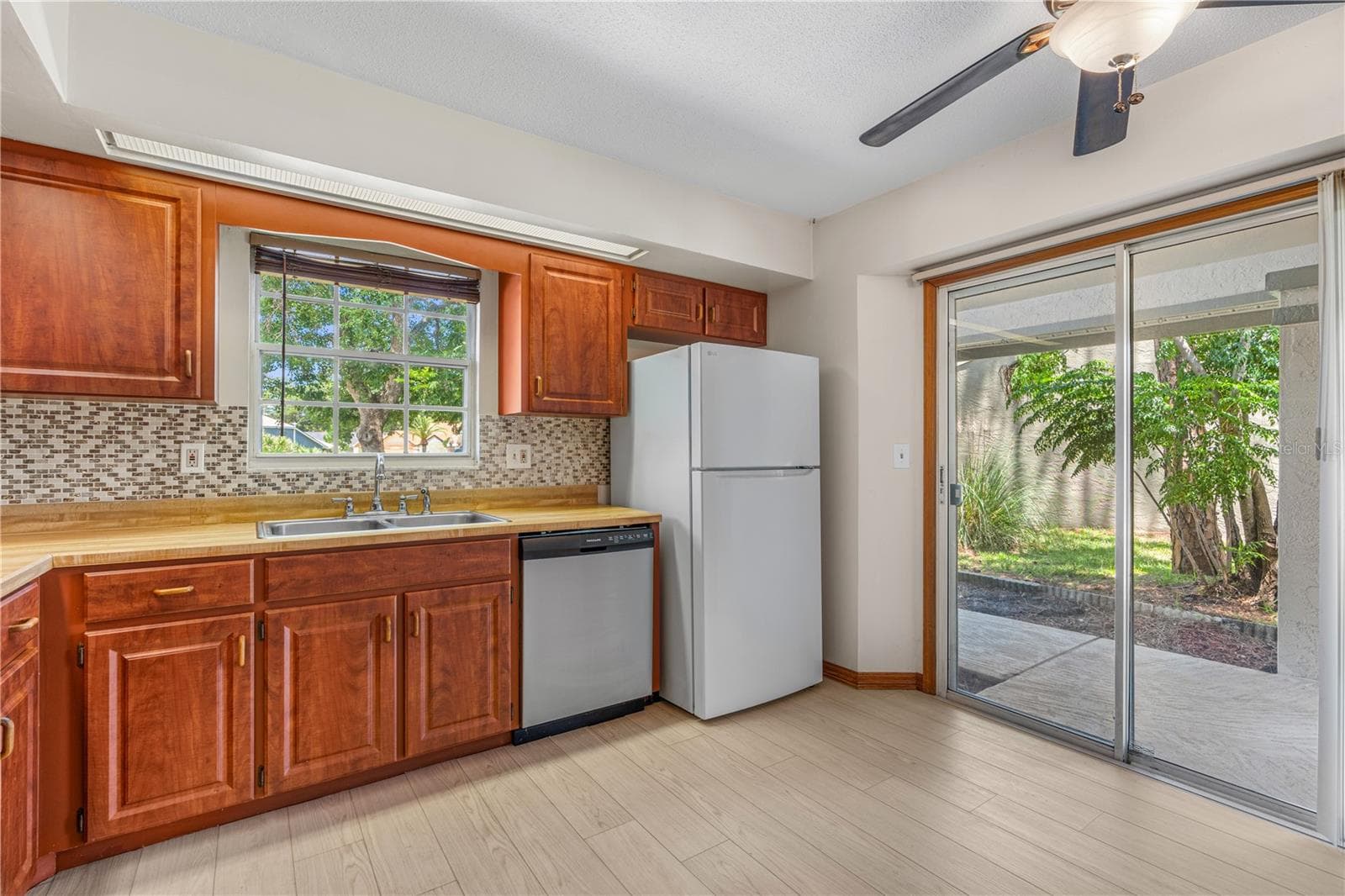 Slider to Covered Patio - 104 SHOAL CREEK CIR, DAYTONA BEACH