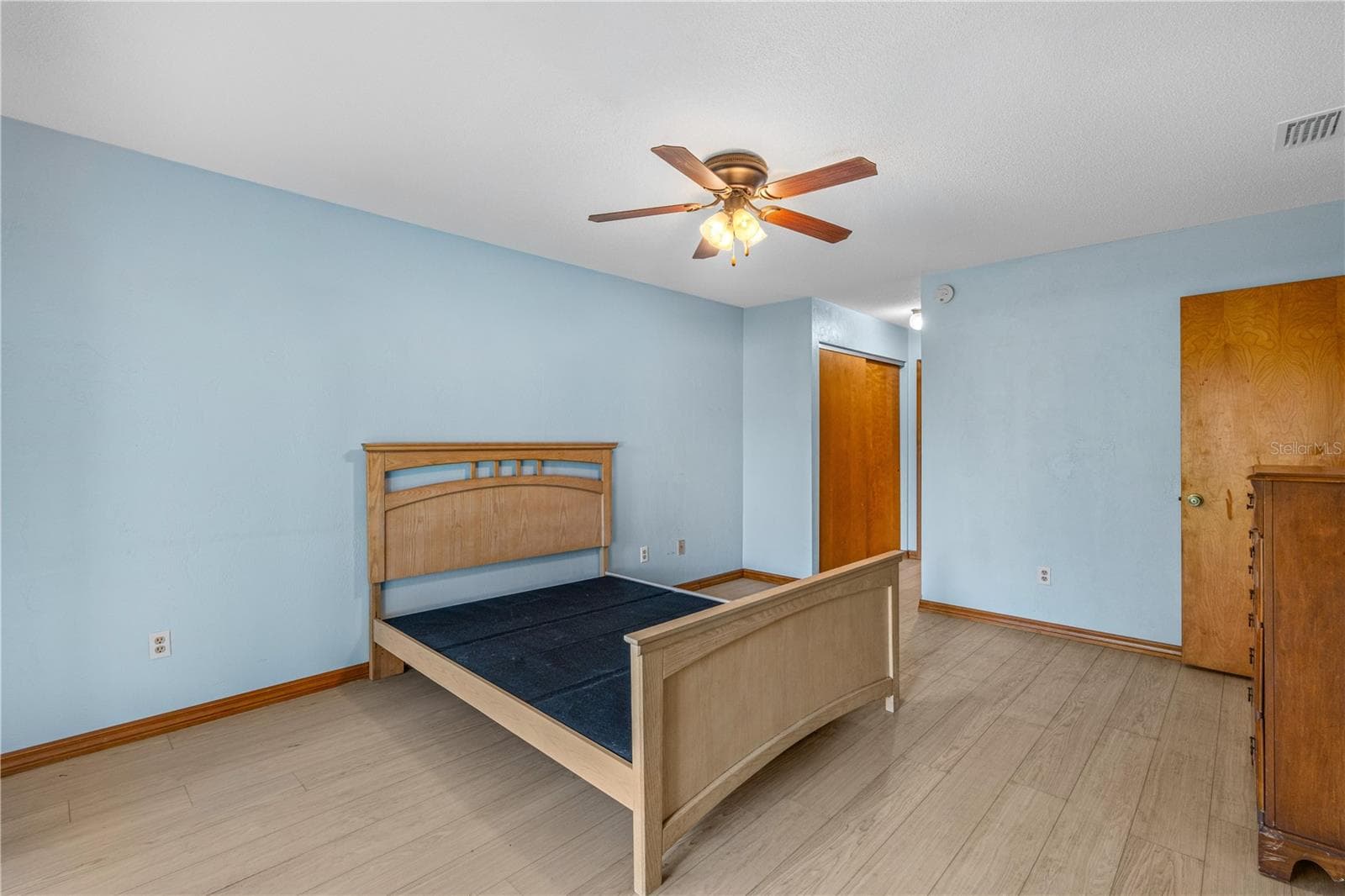Priimary with Ensuite & 2 Closets - 104 SHOAL CREEK CIR, DAYTONA BEACH