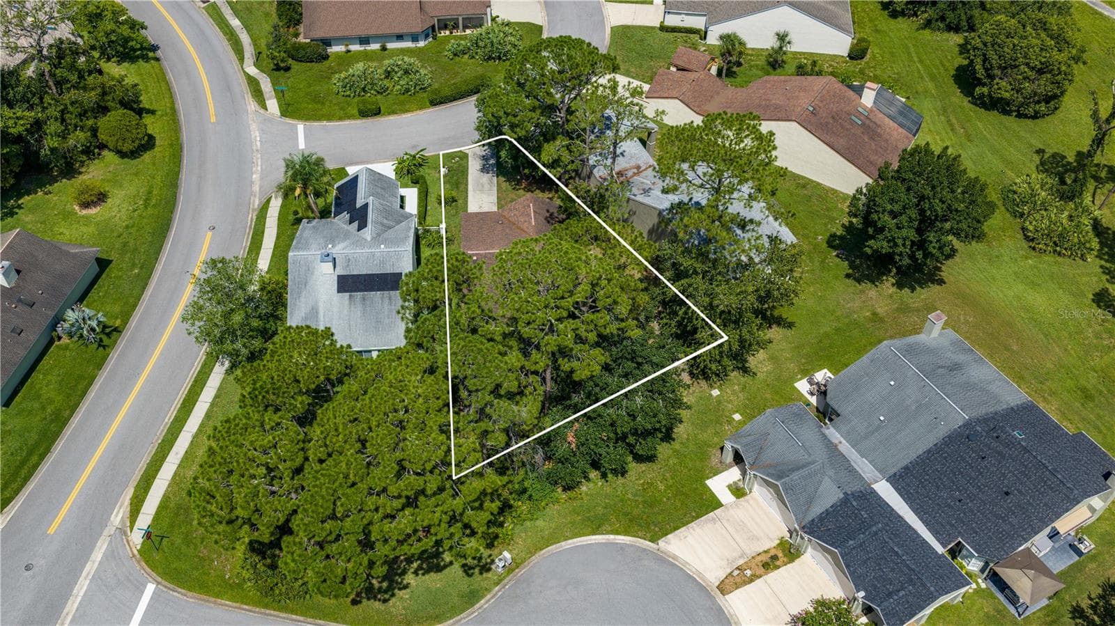 Approximate Lot Lines - 104 SHOAL CREEK CIR, DAYTONA BEACH