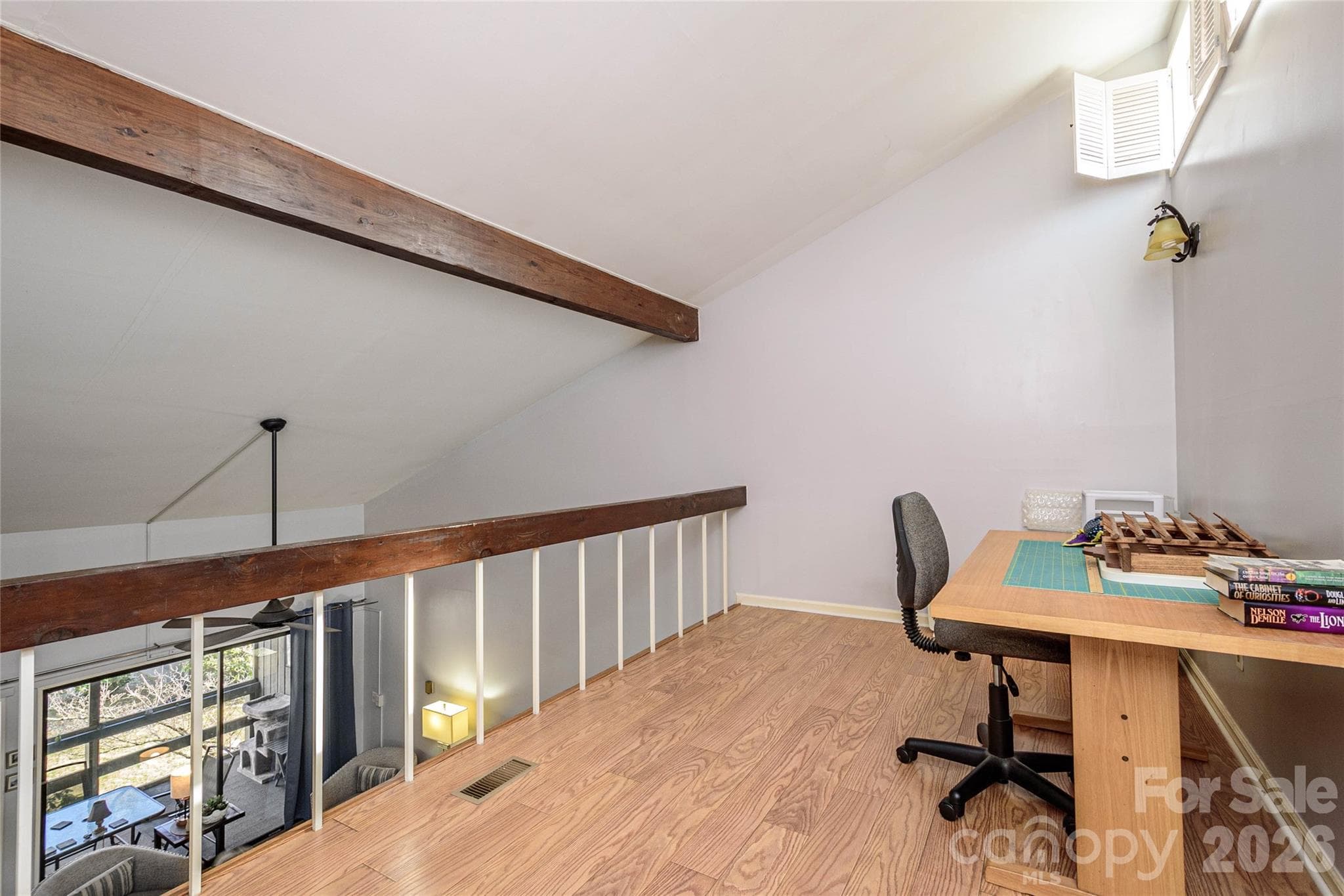 Loft - 8 Lakemoor Lane, Hendersonville