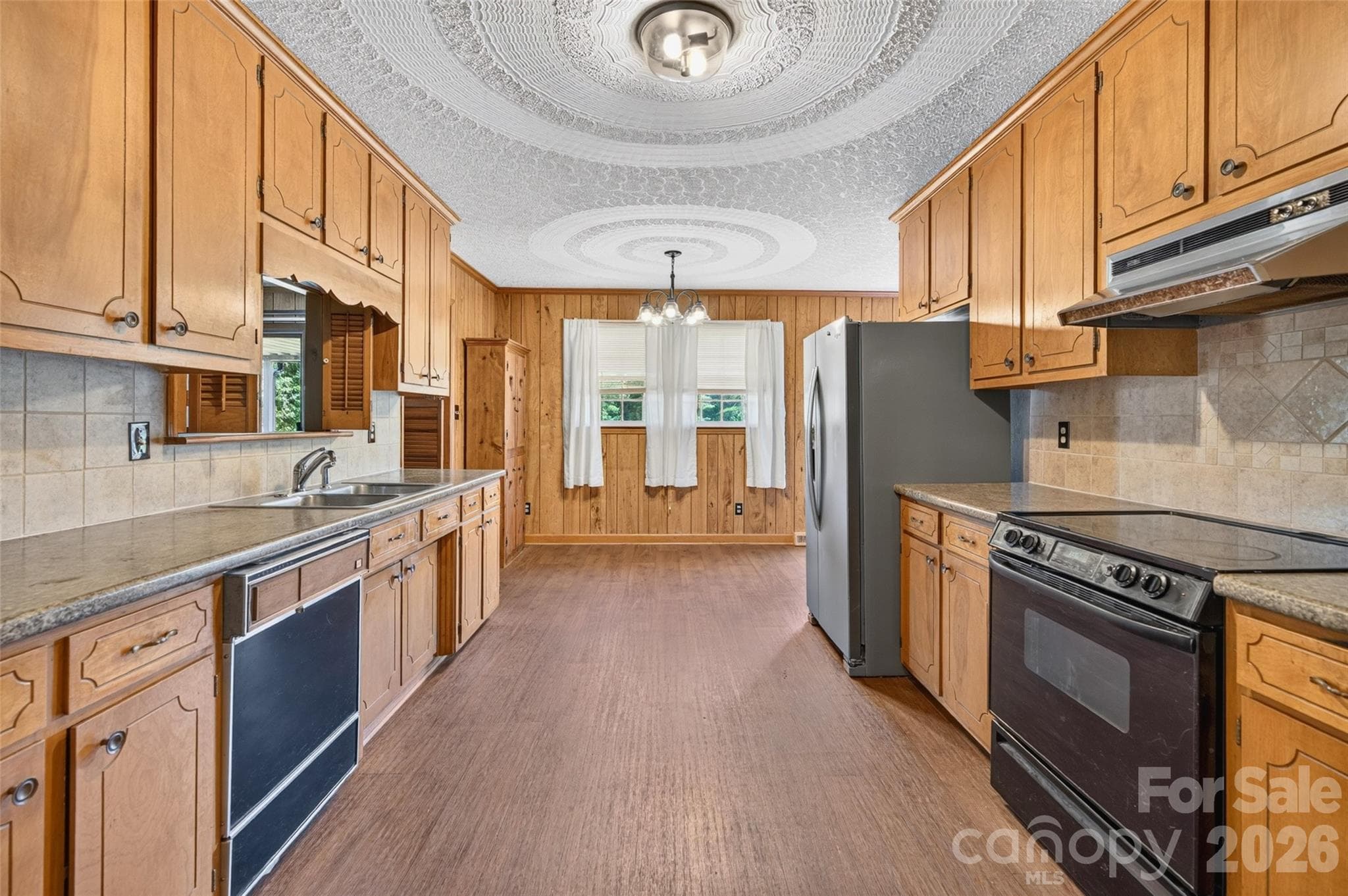 Single Family Residence at 3040 E Maiden Road, Maiden, photo 13 of 36