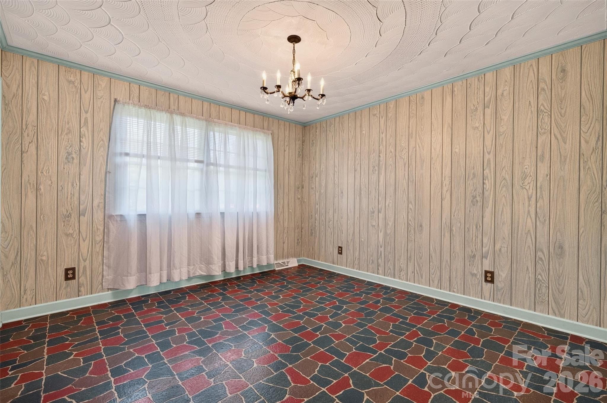 Single Family Residence at 3040 E Maiden Road, Maiden, photo 21 of 36