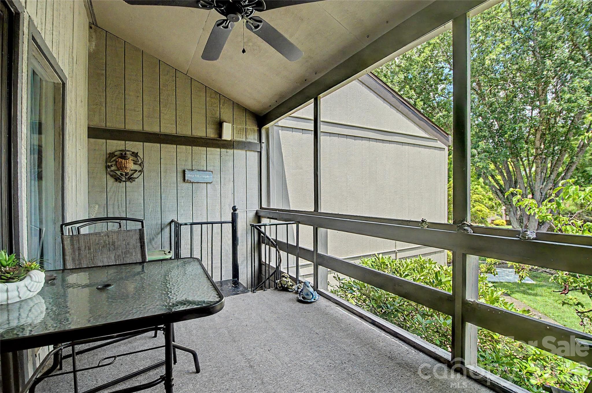 Screened Porch - 8 Lakemoor Lane, Hendersonville