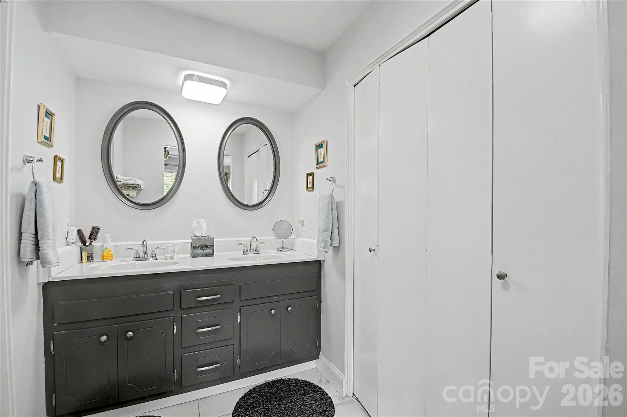 Primary Bathroom - 8 Lakemoor Lane, Hendersonville