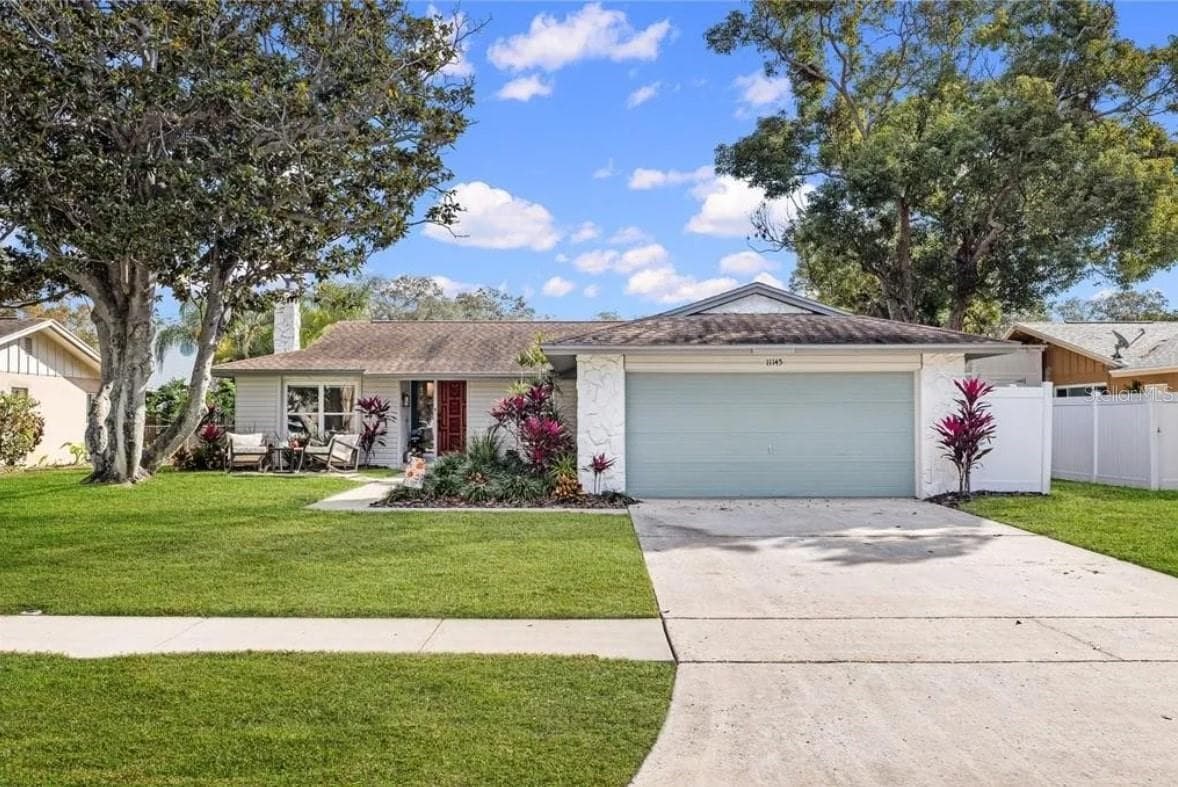 11145 BELLA LOMA DR