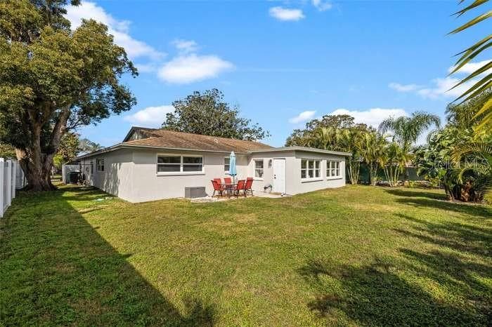 Single Family Residence at 11145 BELLA LOMA DR, LARGO, photo 27 of 27