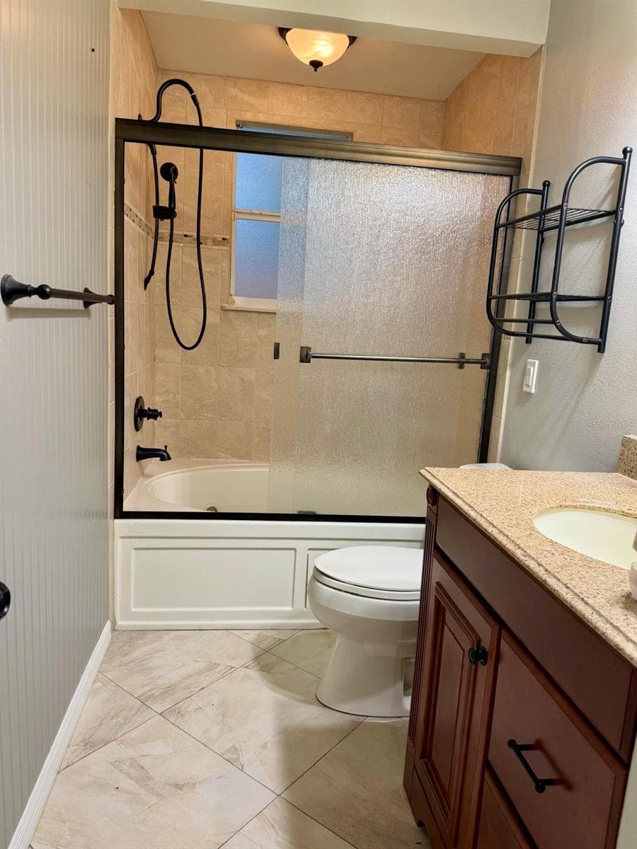 Single Family Residence at 5274 CEDAR HAMMOCK CT, SARASOTA, photo 23 of 55