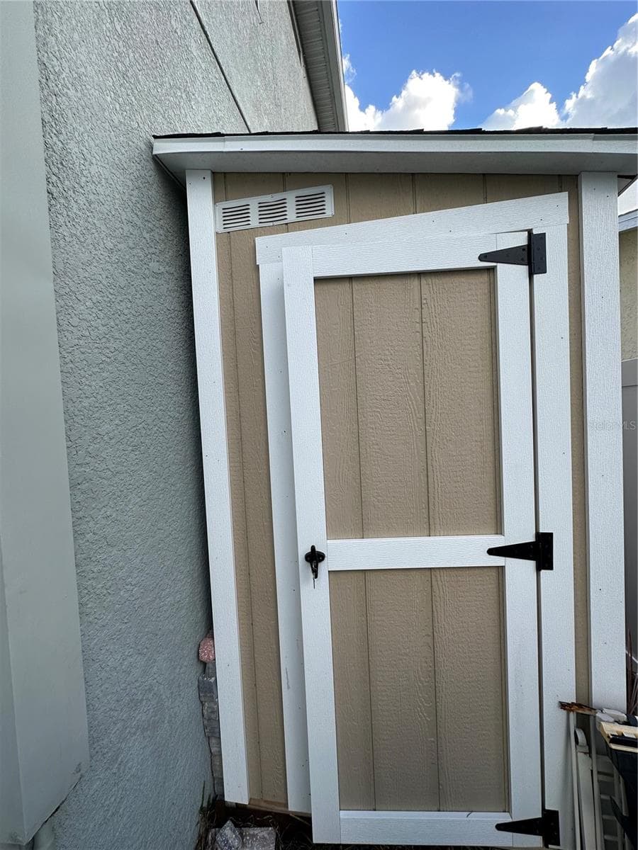 Single Family Residence at 3313 W WALNUT ST, TAMPA, photo 22 of 23