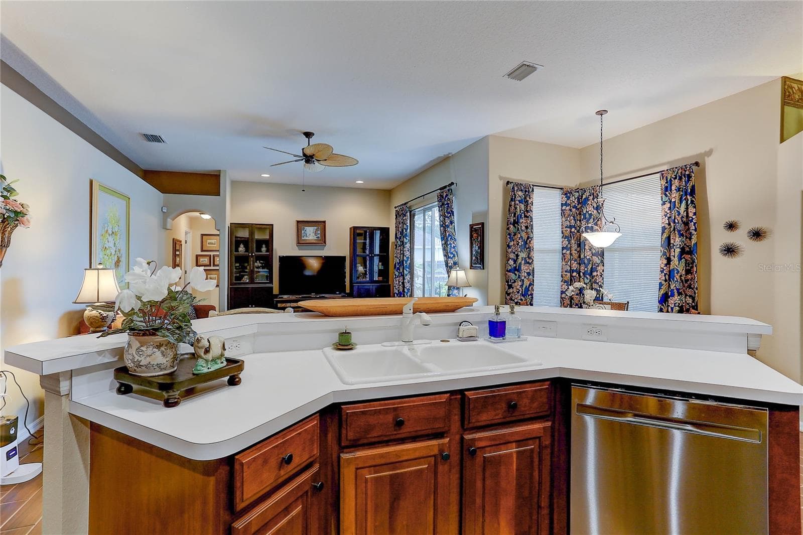 Kitchen - 3815 RED BLUFF CT, LAND O LAKES
