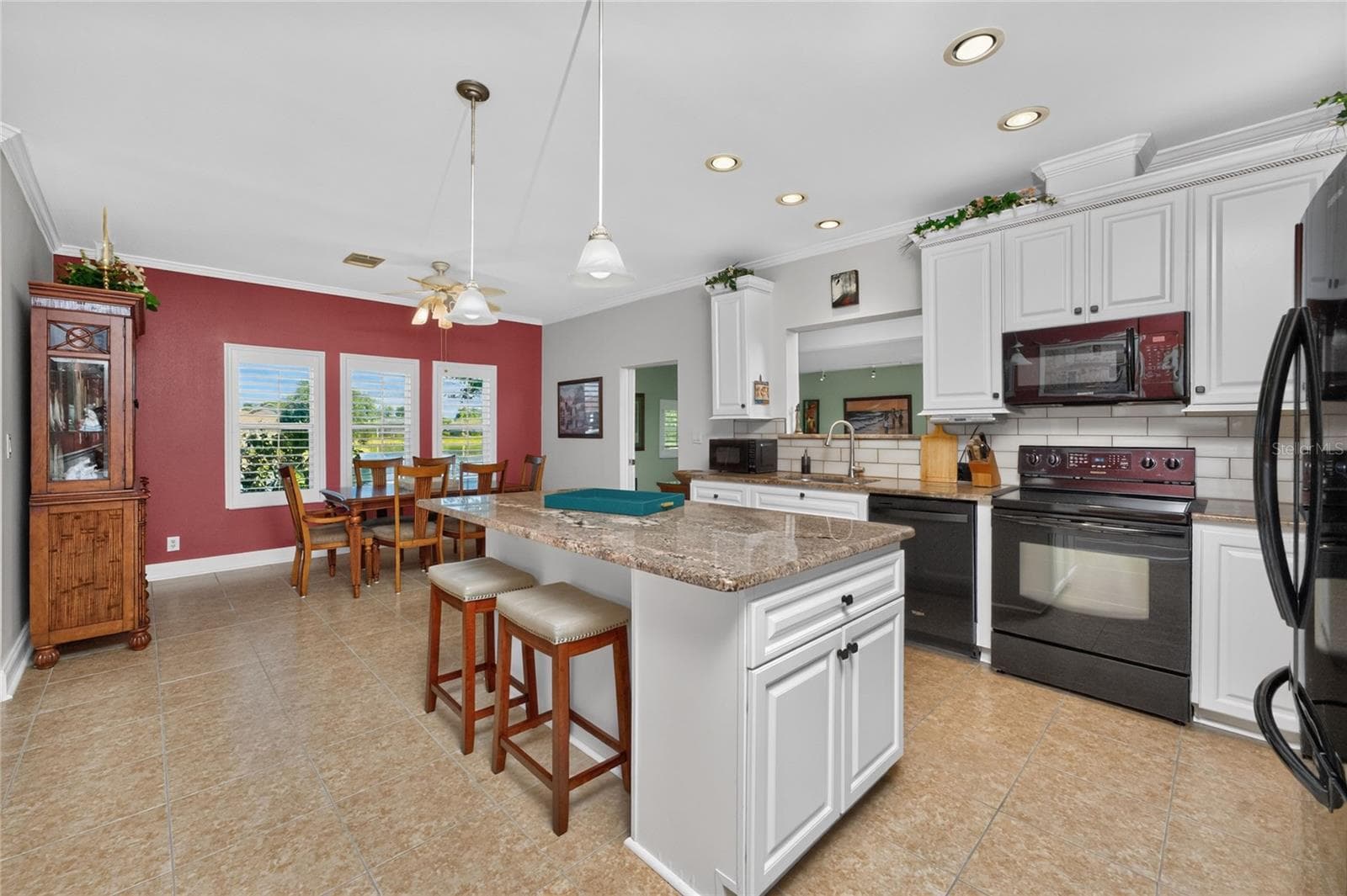 Single Family Residence at 24819 RIO VILLA LAKES CIR, PUNTA GORDA, photo 15 of 52