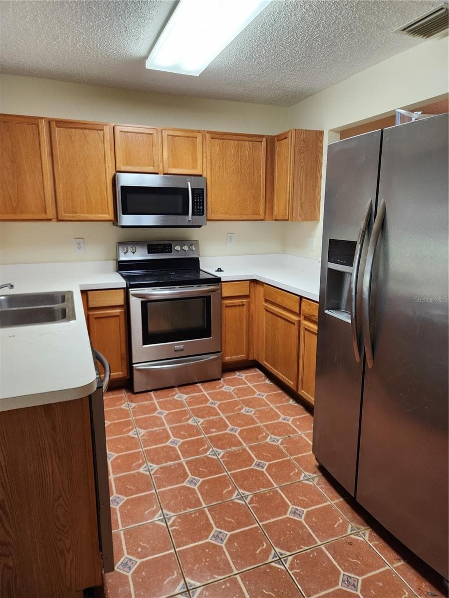 Townhouse at 10815 BRICKSIDE CT, RIVERVIEW, photo 4 of 9