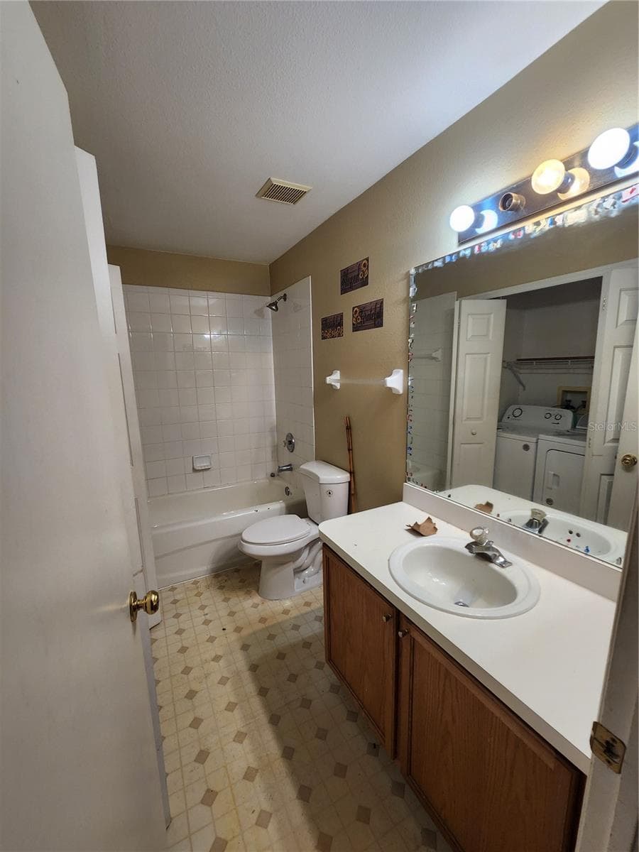 Townhouse at 10815 BRICKSIDE CT, RIVERVIEW, photo 6 of 9