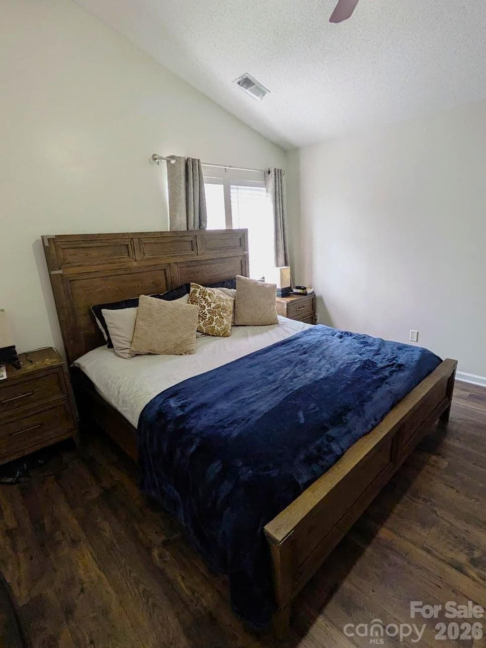 Single Family Residence at 9026 Shenington Place, Charlotte, photo 9 of 17
