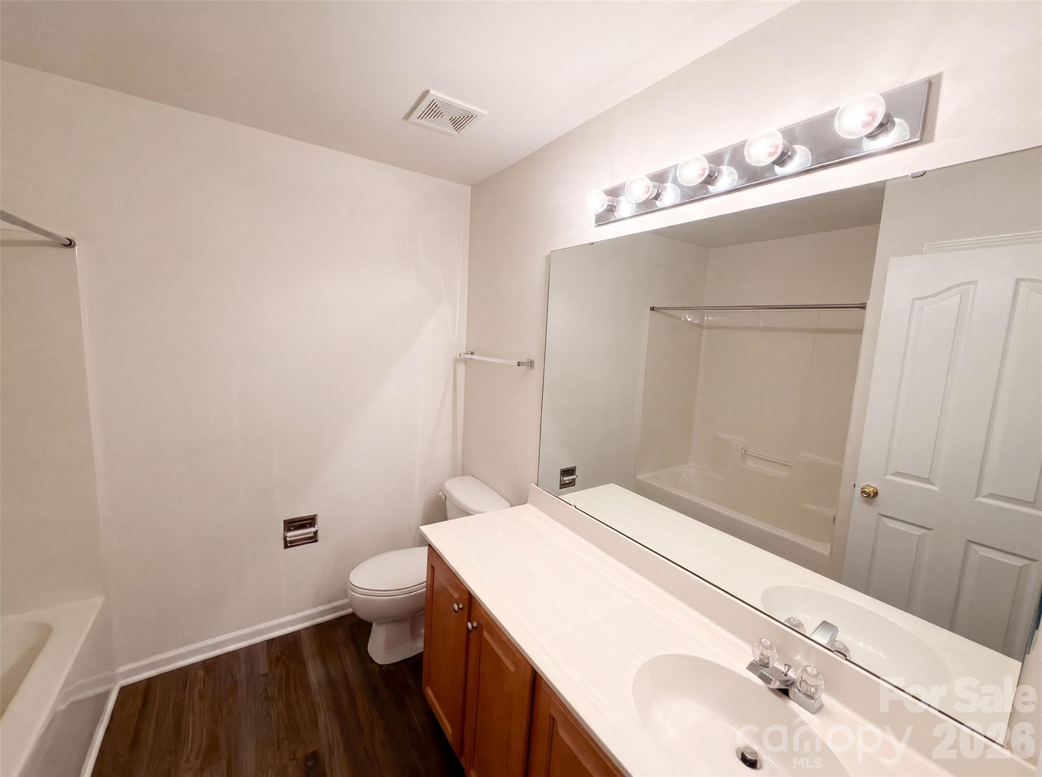 Single Family Residence at 17240 Westmill Lane, Charlotte, photo 13 of 15