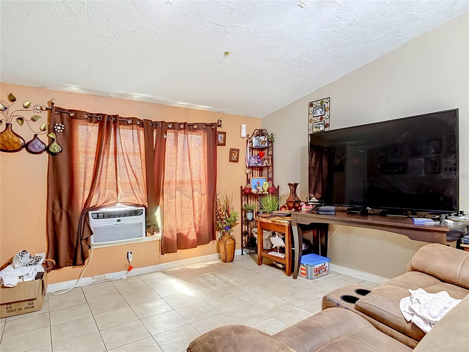 Manufactured Home at 1116 EMPORIA RD, PIERSON, photo 11 of 57