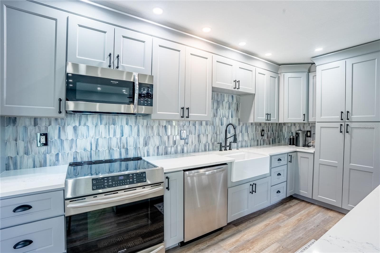 Condominium at 1005 S BAYSHORE BLVD #102, SAFETY HARBOR, photo 6 of 26